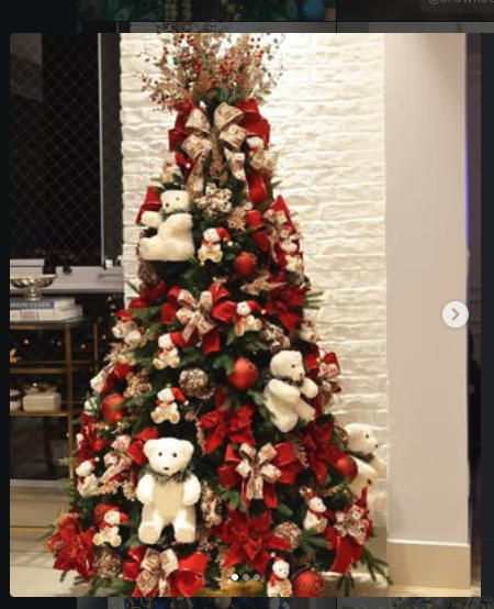 Classic teddy bear Christmas tree with full topper